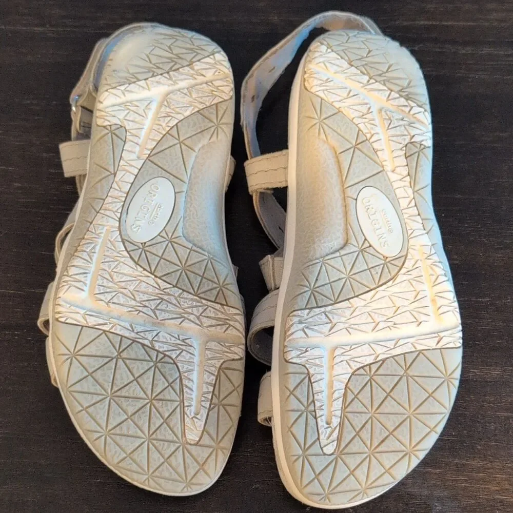Earth Origins Women's Beige Strappy Suede Sandals Adjustable sz 7 W